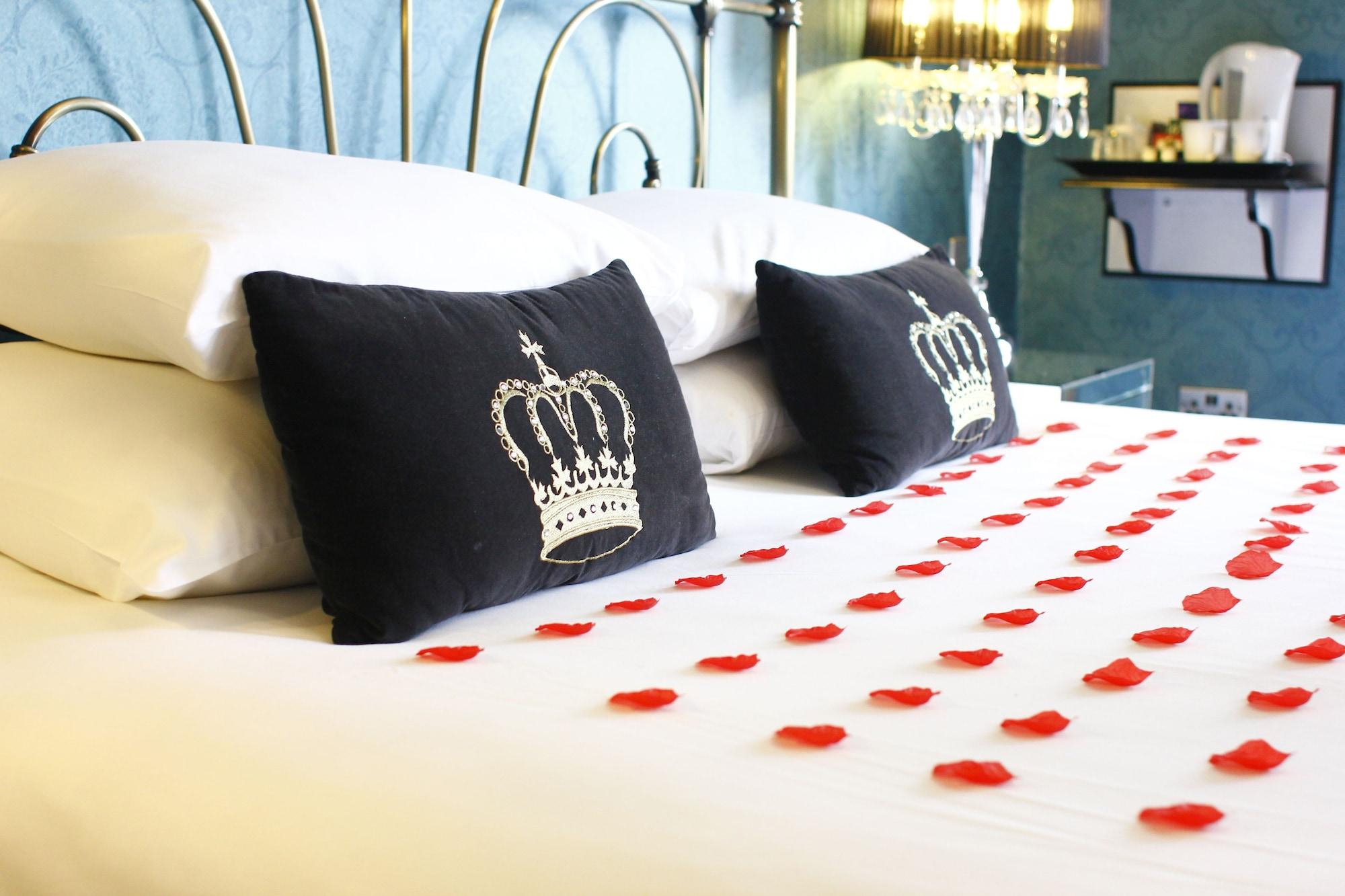 The Victoria Hotel Manchester By Compass Hospitality Oldham Exterior photo