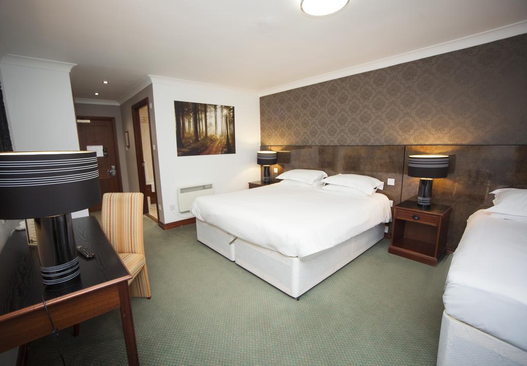 The Victoria Hotel Manchester By Compass Hospitality Oldham Exterior photo