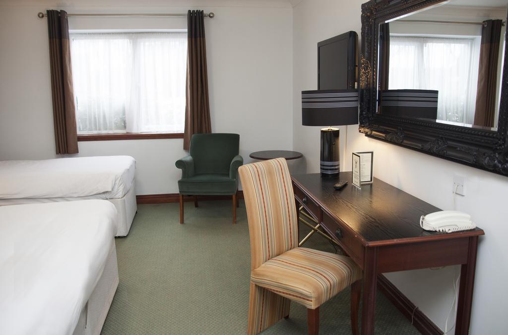 The Victoria Hotel Manchester By Compass Hospitality Oldham Exterior photo