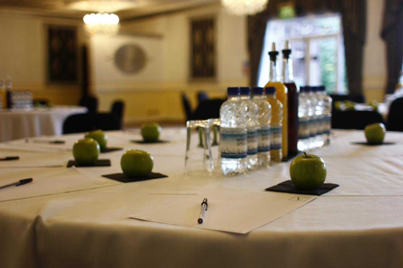 The Victoria Hotel Manchester By Compass Hospitality Oldham Exterior photo