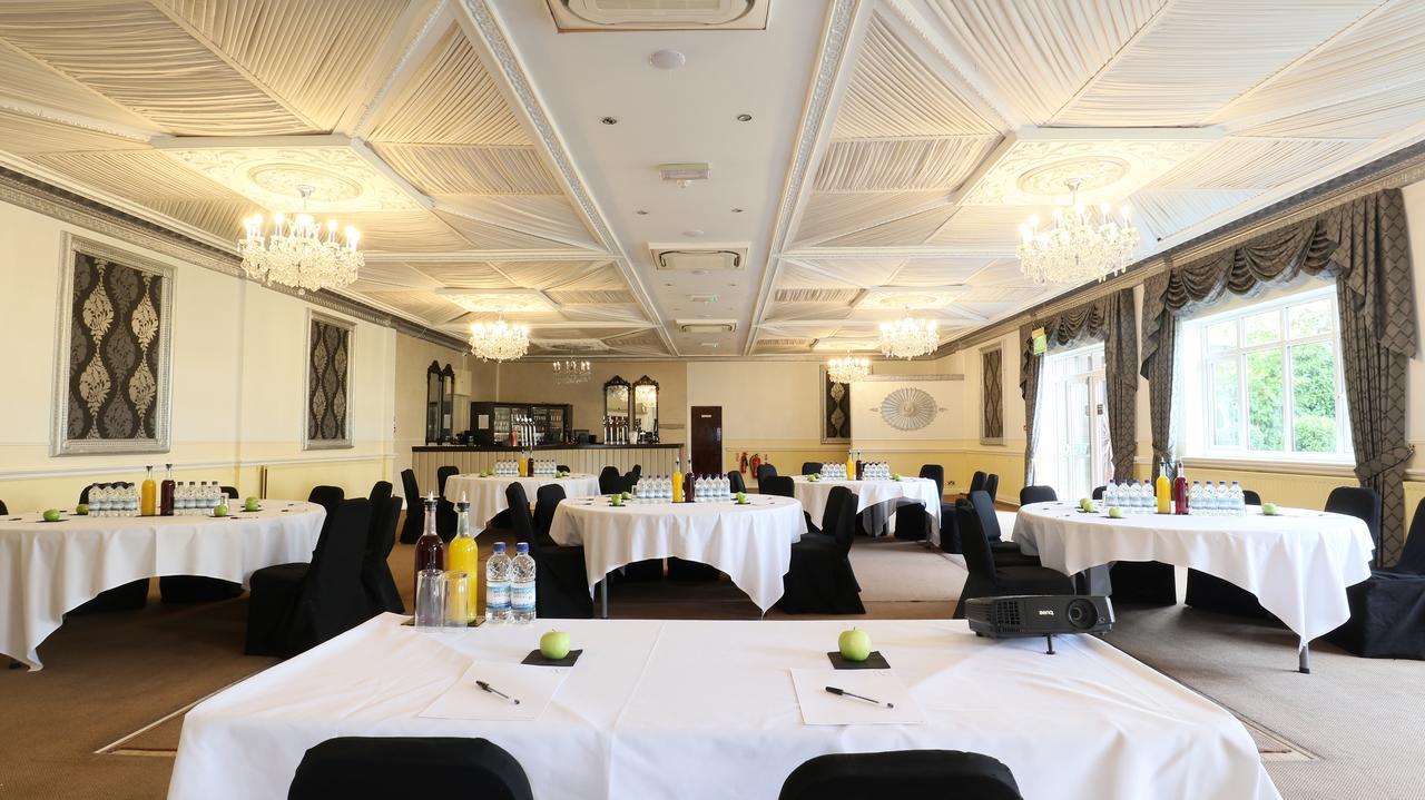 The Victoria Hotel Manchester By Compass Hospitality Oldham Exterior photo